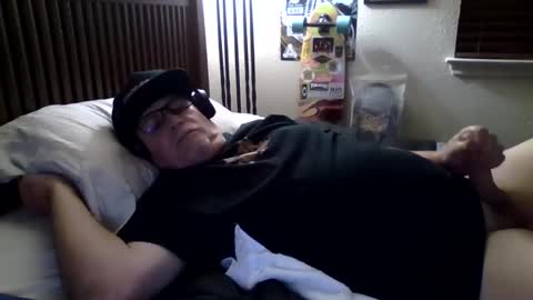 panos online show from October 2025 04:12:01 AM