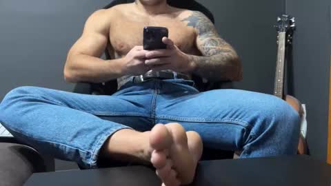 Oleg online show from November 2025 06:11:02 AM