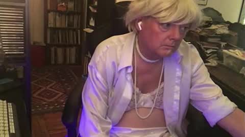 Snapshot of pantyvloletlace chatting on February 2026 02:20:02 AM Pantyvioletlace online show from February 2026 02:20:02 AM