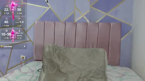 Paola Stone online show from January 2026 01:18:01 AM