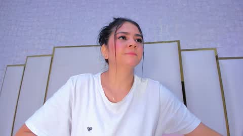 Snapshot of paolaa_rodriguez chatting on December 2025 11:26:02 AM Paola online show from December 2025 11:26:02 AM