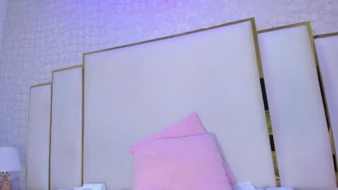 Paola  online show from February 2026 08:44:01 AM