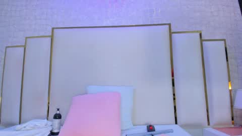 Paola  online show from April 2026 09:48:01 AM