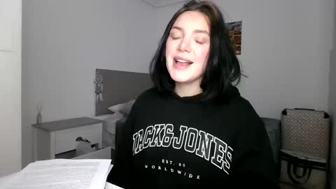 Snapshot of paolahard chatting on November 2025 07:59:02 PM Paola Hard online show from November 2025 07:59:02 PM