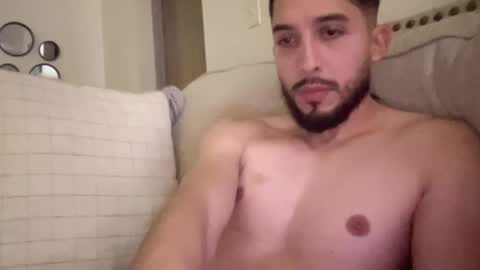 Snapshot of papicubano_guapo23cm chatting on December 2025 11:39:02 AM papicubano_guapo23cm online show from December 2025 11:39:02 AM