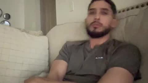 Snapshot of papicubano_guapo23cm chatting on December 2025 06:44:01 AM papicubano_guapo23cm online show from December 2025 06:44:01 AM