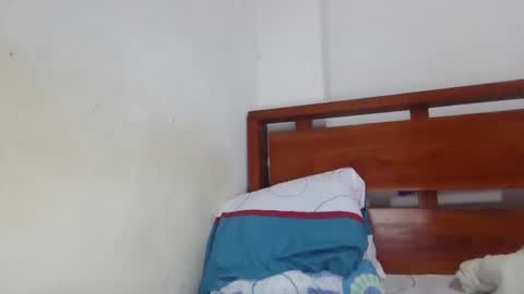 Snapshot of papiniko00 chatting on October 2025 09:35:01 PM nicolas online show from October 2025 09:35:01 PM