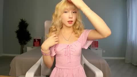 Melena online show from November 2025 08:36:02 AM