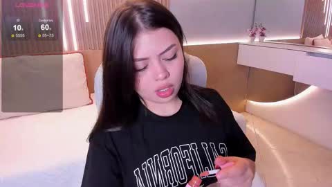 Amy and my doll online show from November 2025 04:15:02 AM