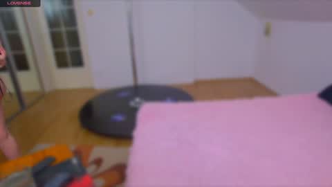 Victoria online show from January 2025 03:09:02 AM