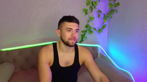 Snapshot of paradisepleasure_ chatting on March 2025 01:48:01 AM Allie  Alex Thumbs up if you like us online show from March 2025 01:48:01 AM