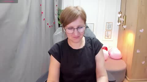 Paris online show from February 2025 01:33:01 PM