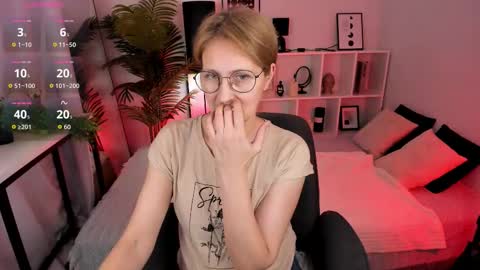 Paris online show from February 2026 01:12:02 PM