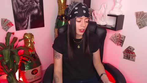 Paris D angelo online show from January 2025 01:20:02 AM