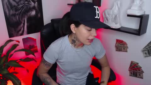 Paris D angelo online show from February 2025 12:19:01 AM