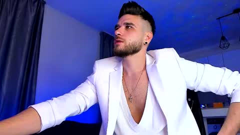 Paris online show from November 2025 09:18:01 PM