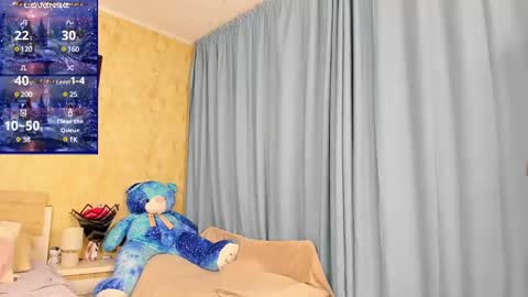 Snapshot of paris_x_hilton chatting on January 2025 04:47:01 AM Paris online show from January 2025 04:47:01 AM