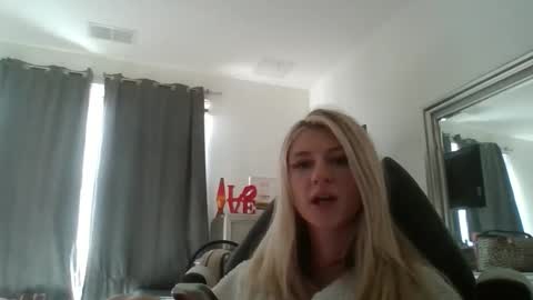 parisbaby2000 online show from February 2026 02:28:01 PM