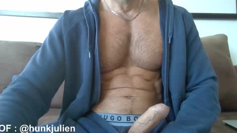 Snapshot of parisien75015 chatting on September 2025 06:06:02 AM Porn Actor 21cm Hetero online show from September 2025 06:06:02 AM