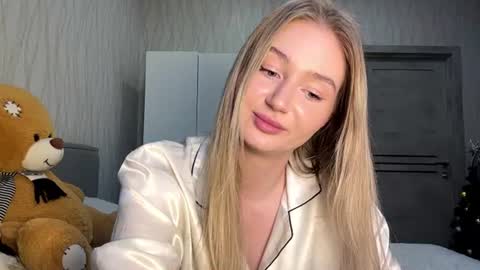Snapshot of partheniamachle chatting on July 2026 01:04:02 PM Milana online show from July 2026 01:04:02 PM