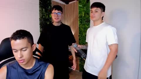 Snapshot of party_guyssex chatting on March 2025 01:14:02 PM liampacoyosh and erick online show from March 2025 01:14:02 PM