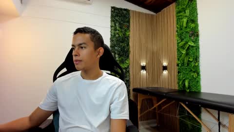 Snapshot of party_guyssex chatting on March 2025 12:56:02 PM liampacoyosh and erick online show from March 2025 12:56:02 PM