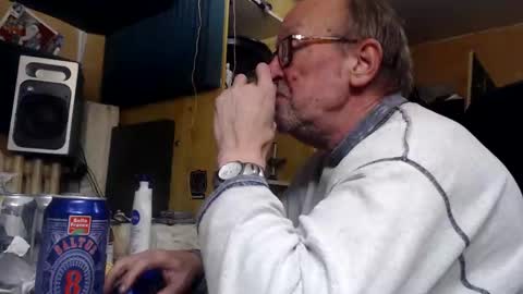 pascal88881 online show from December 2024 10:26:01 PM