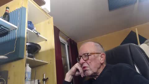 pascal88881 online show from January 2025 06:52:02 AM