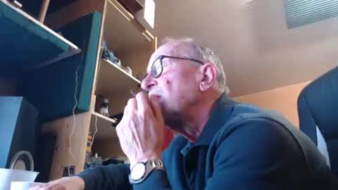 pascal88881 online show from November 2025 12:49:01 PM