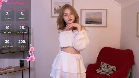 Vicki online show from November 2025 06:45:02 AM