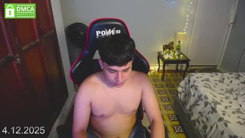 paul_crewe online show from December 2025 11:57:02 PM