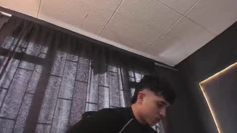 Paul online show from February 2025 06:26:02 PM