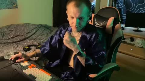 Paul online show from April 2026 04:34:01 AM