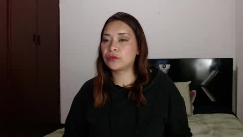 Snapshot of paula_anderson chatting on May 2026 03:14:02 AM PAULA online show from May 2026 03:14:02 AM