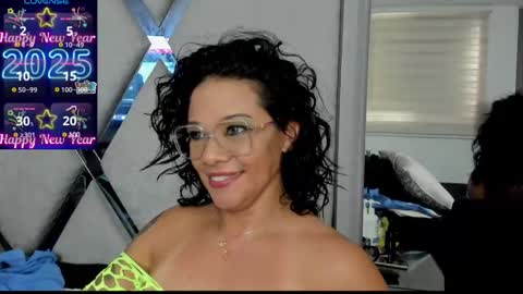 Snapshot of paula_daniela1 chatting on January 2025 08:31:02 PM Paula online show from January 2025 08:31:02 PM
