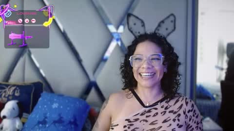 Snapshot of paula_daniela1 chatting on October 2025 09:45:02 PM Paula online show from October 2025 09:45:02 PM