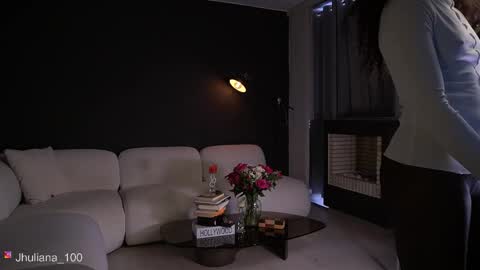 Paula online show from March 2026 08:58:02 PM