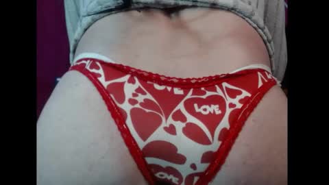 PAULA VALENTINA online show from May 2026 06:02:01 PM