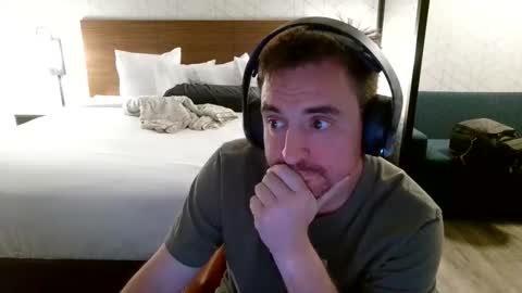 pauldemonte online show from April 2026 04:32:01 AM