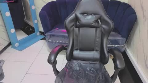 Live 800am 200pm COLOMBIAN HOUR online show from October 2025 01:00:02 PM