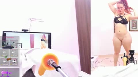 Paulina Davis  online show from January 2025 03:26:01 AM