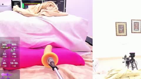 Paulina Davis  online show from February 2025 01:23:01 AM