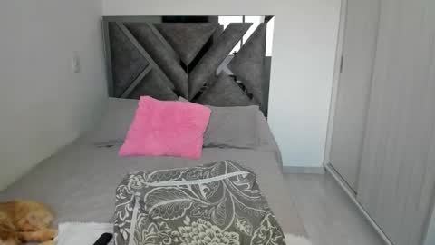 Paulina online show from February 2026 08:09:01 PM