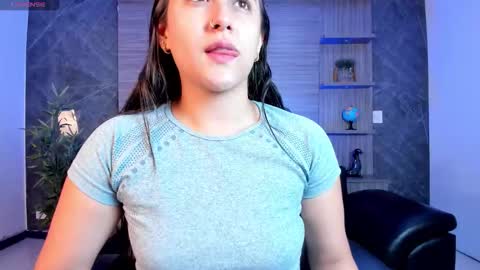 Snapshot of paulina_sweett chatting on February 2026 12:10:02 PM Paulina online show from February 2026 12:10:02 PM