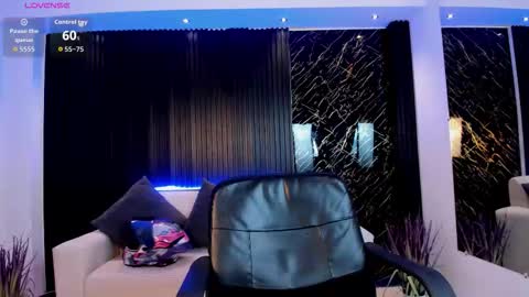 Snapshot of paulina_sweett chatting on February 2026 11:50:02 AM Paulina online show from February 2026 11:50:02 AM