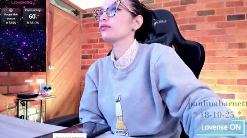 Paulina online show from October 2025 07:53:01 AM