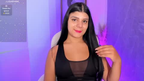 Paulina Belle online show from May 2026 01:05:02 PM