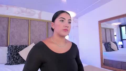 Paulina online show from September 2025 12:39:01 PM