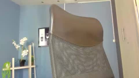 Paulina online show from March 2026 12:53:01 PM