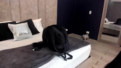 Paulina online show from March 2026 11:17:01 AM